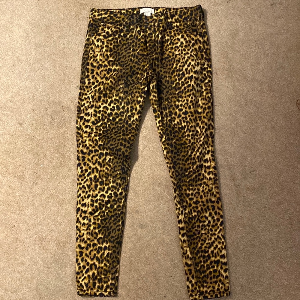 Forever 21 skinny leopard jean - size 27
